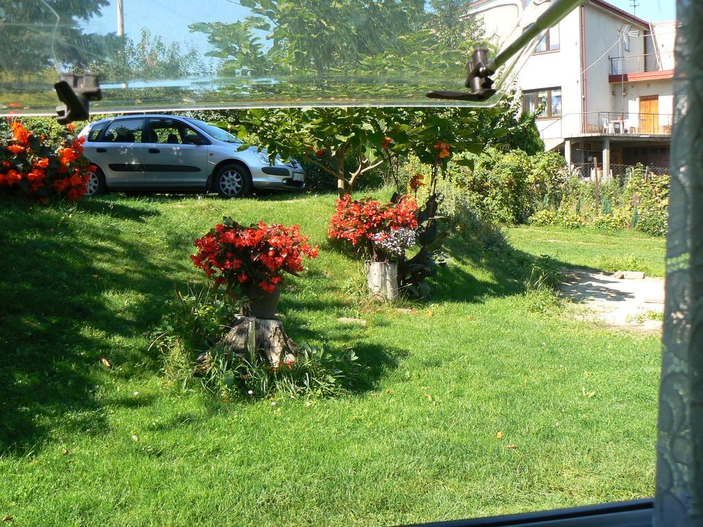 Auto-Chatka Sandomierz Exterior photo
