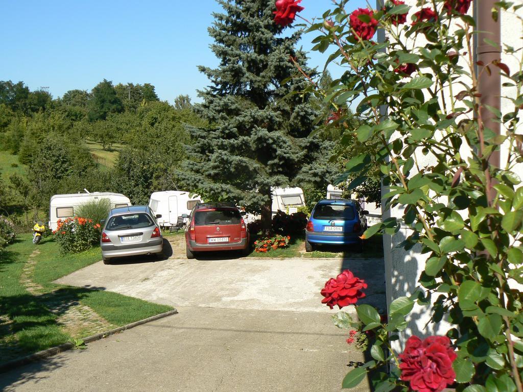 Auto-Chatka Sandomierz Exterior photo